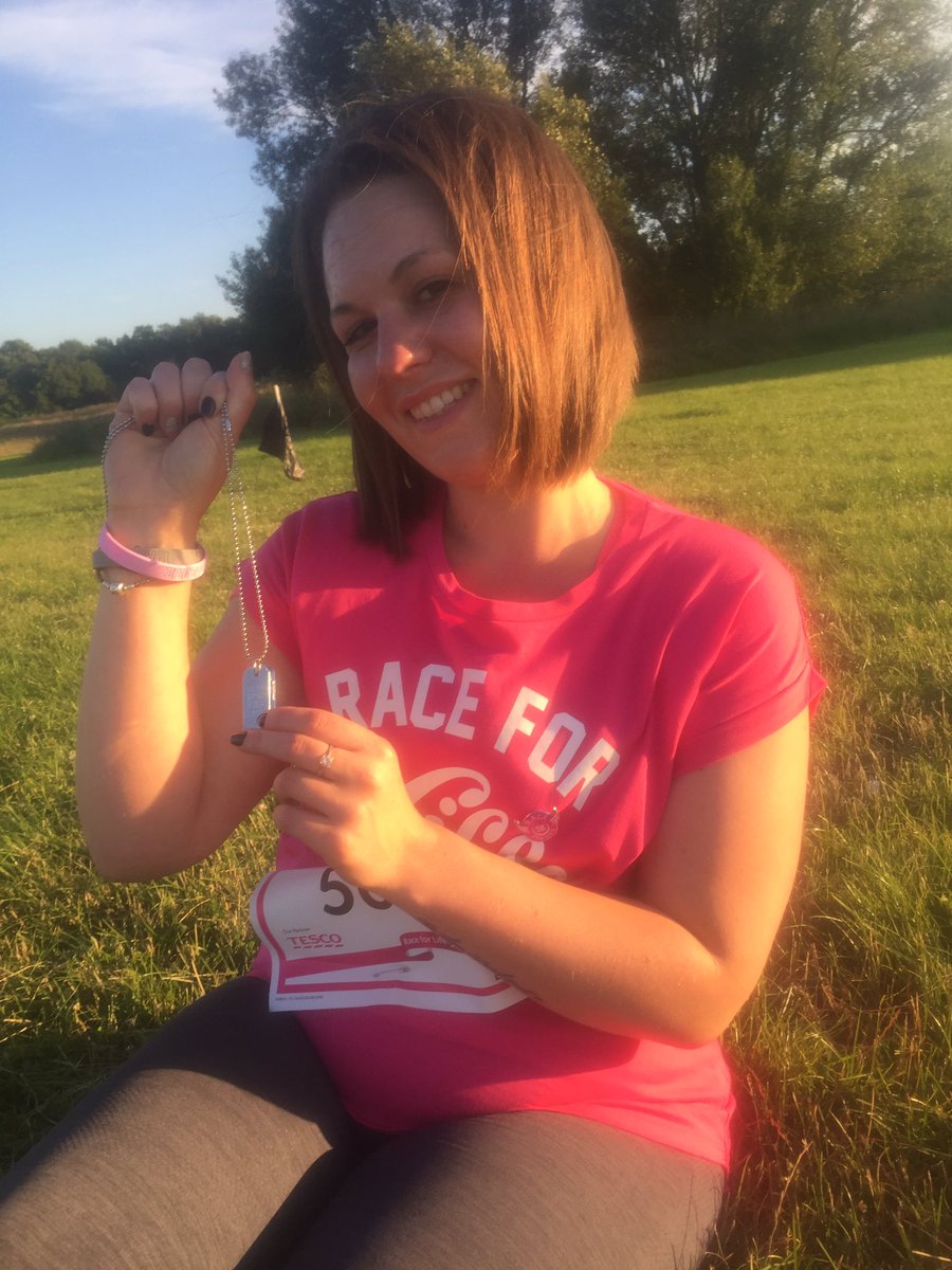 Jessica_Meech's tweet photo. #2016raceforlifepeterborough #5k in 47 minutes #mumanddaughterteam @thisisheart https://t.co/AEprWSwg0R