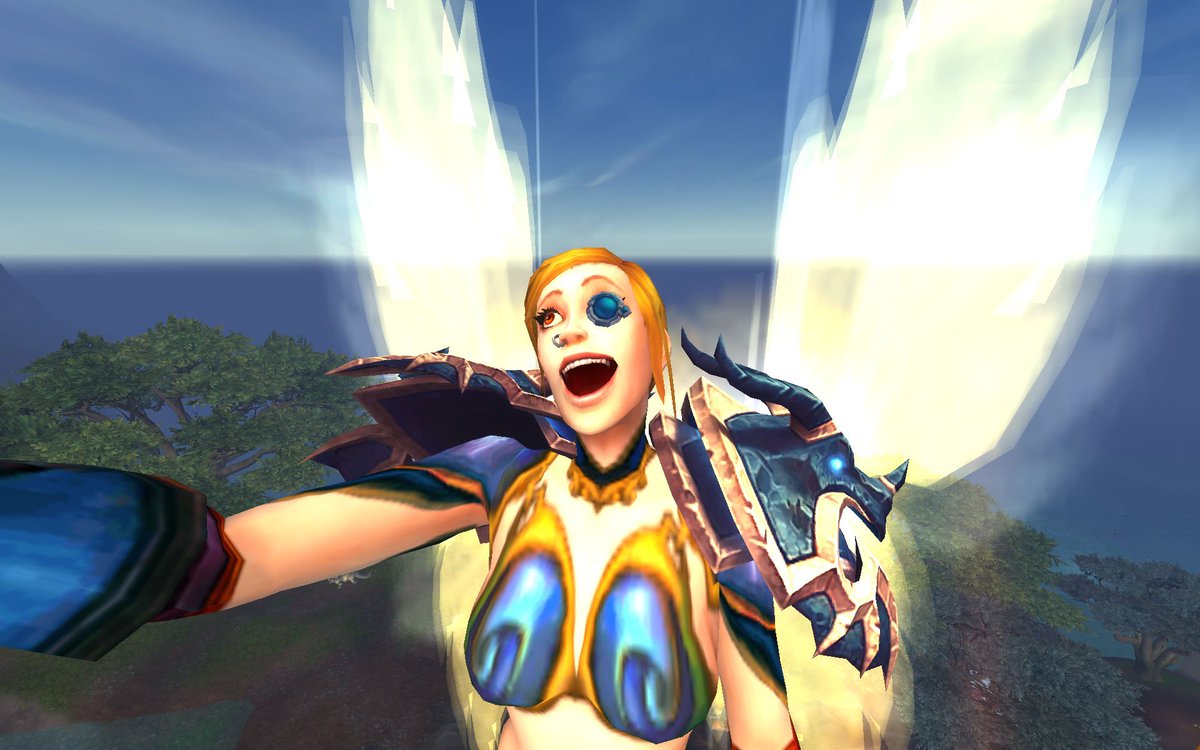 Nia30001's tweet photo. Looking fancy with my Sapphire Monocle! <3 #warcraft #WoWselfie https://t.co/rhXjmyyzQ4