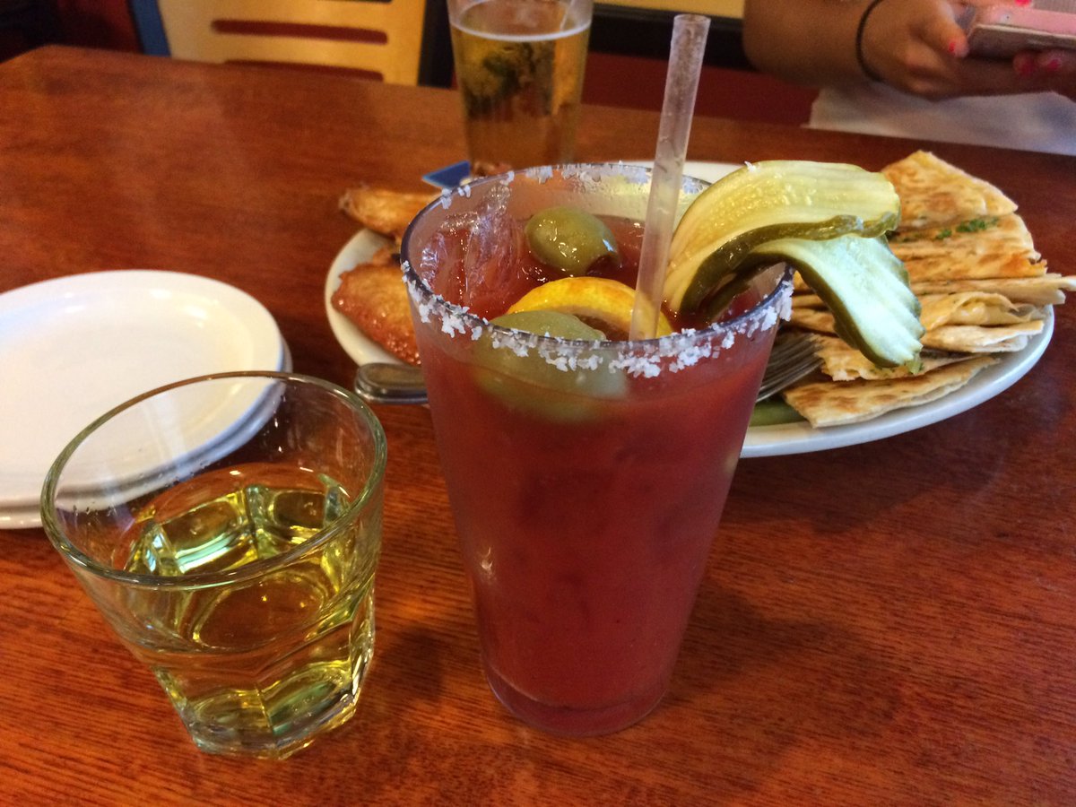 beckyluvsdogs's tweet image. Ask me how my day was. #shotplease