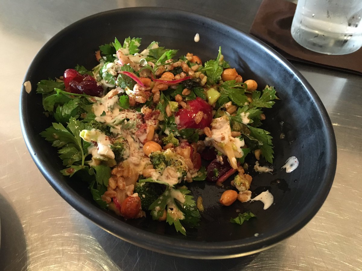 So incredibly fresh and flavorful: lentil soup, kale and carrot salad, broccoli tabbouleh <a href="/avecchicago/">avec</a>. #Chicago