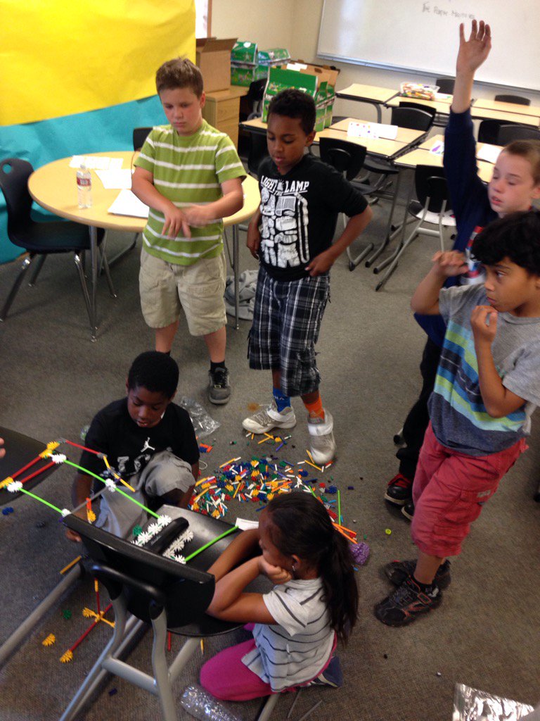mccarverscholar's tweet photo. Debriefing K'nex bridges with Mccarverscholars @PCCTacoma https://t.co/OQWqyXDirK