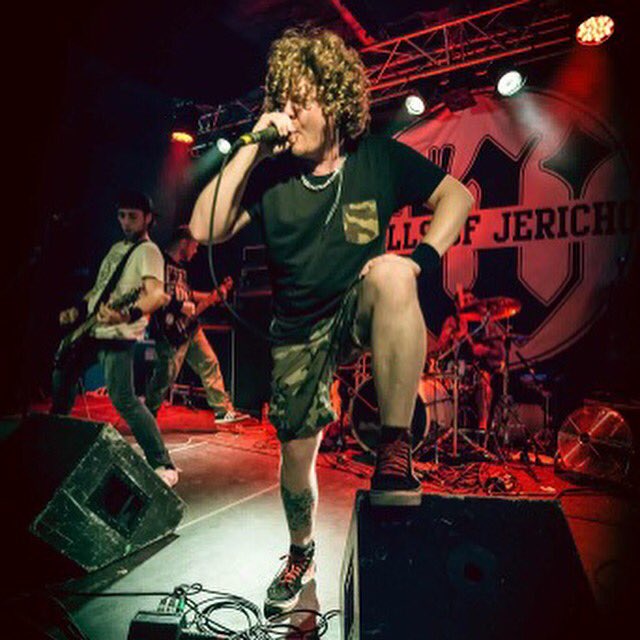 btifulhatred's tweet photo. Awesome show with @WojOfficial #respect https://t.co/VKHLqTnmnW