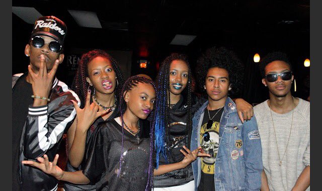 MAKOGirls's tweet photo. ✨#Weekend #Pics ✨ @MAKOGirls w/ @OfficialMBMusic at their #exclusive #albumreleaseparty 💙💜💗 #dbssounds #ATL #mbmusic https://t.co/b1pm1xfY8P