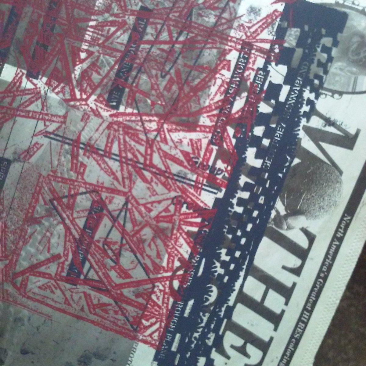 mothersnews's tweet photo. printing with scott! stack of test paper looking good #silkscreen #testscreen https://t.co/yvsz7nk8oU https://t.co/GaFo2ltyjY