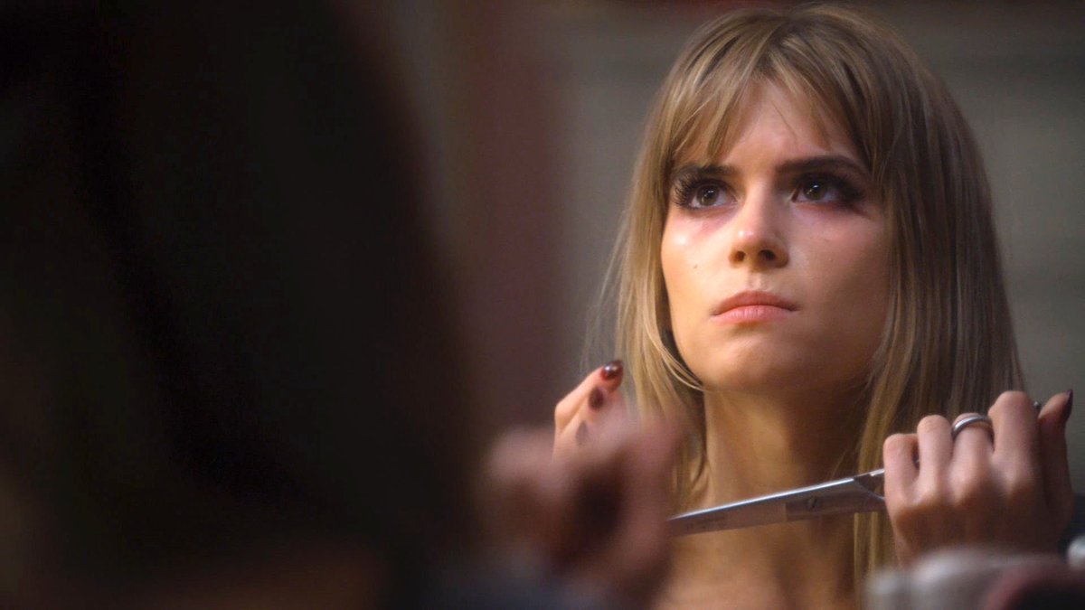 Carlson Young - Brooke Maddox - Página 3 Cmodo62UkAANjGW