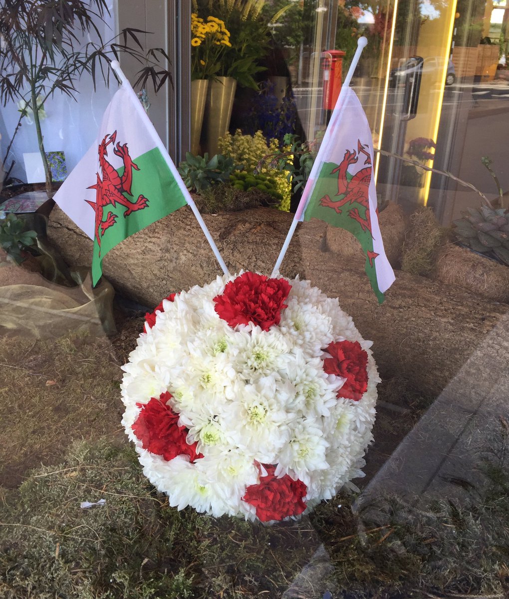 Hearts And Flowers (@heartsandflowe5) on Twitter photo 