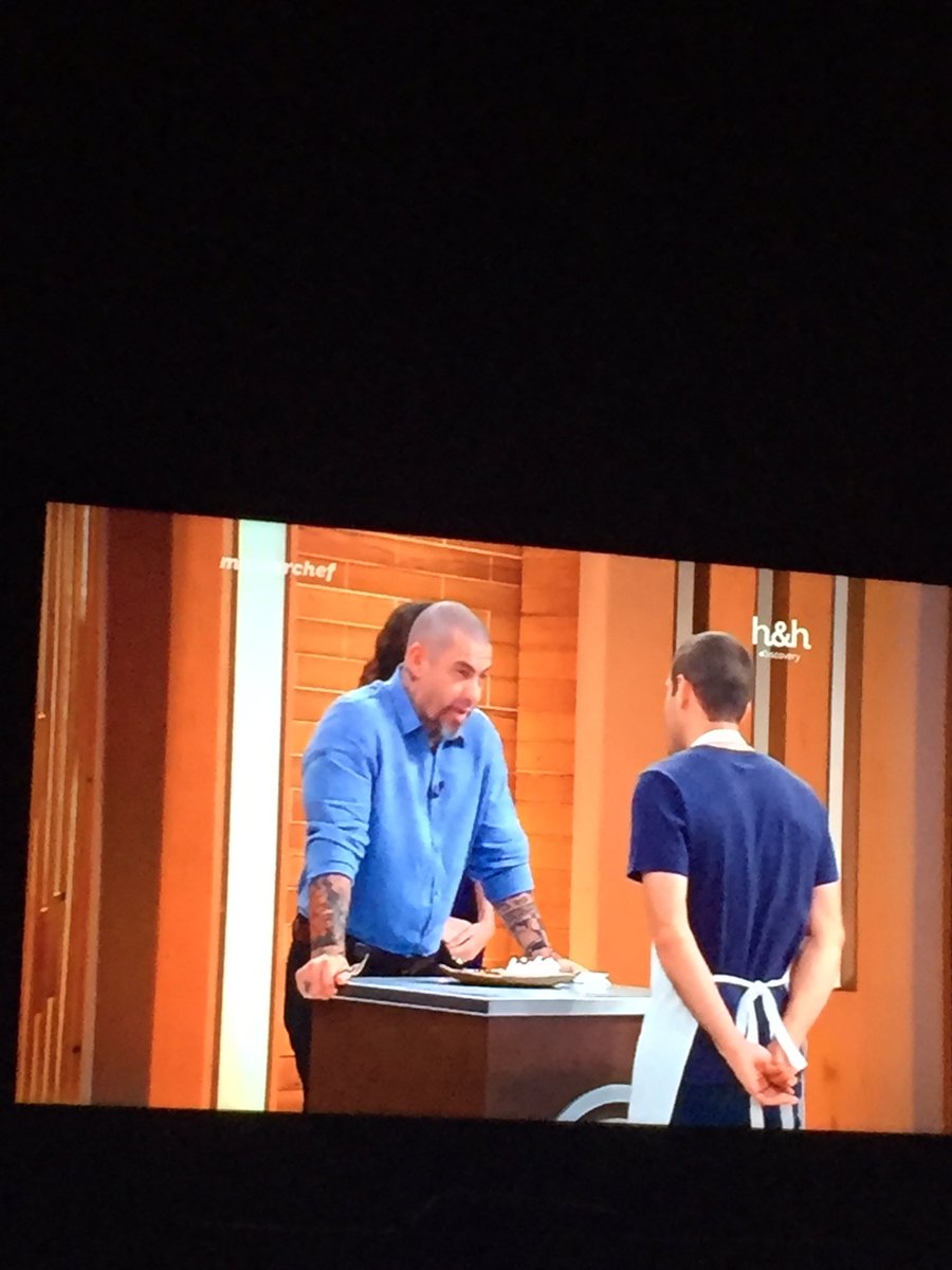 yesnomaybe29's tweet image. "Ele olha para minha cara e ri. Não sei se ele acha que sou dentista". #Fernandoquotes 😂😂😂 @MC3_Fernando