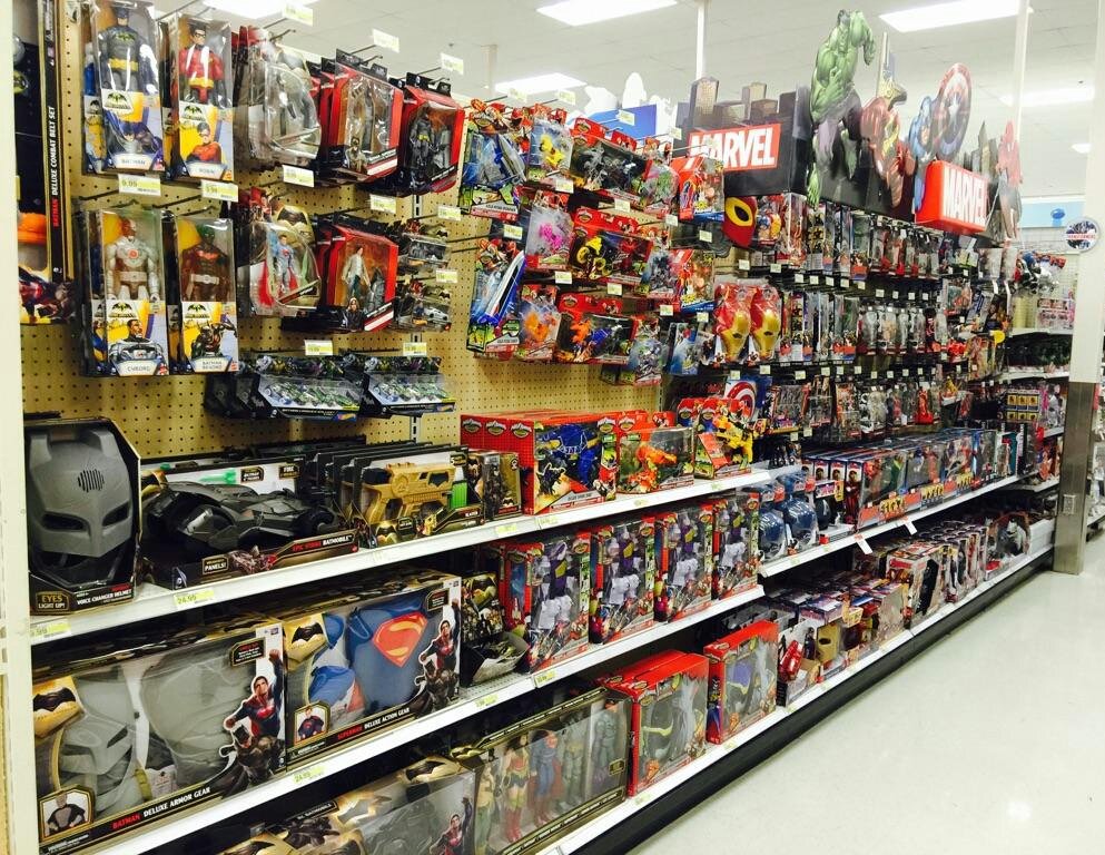 2421ElecTL's tweet photo. Pulling merch/PTMing one aisle per day. We'll get through the whole department in no time :D #inthestoreonthefloor https://t.co/PUbI8bxIeH