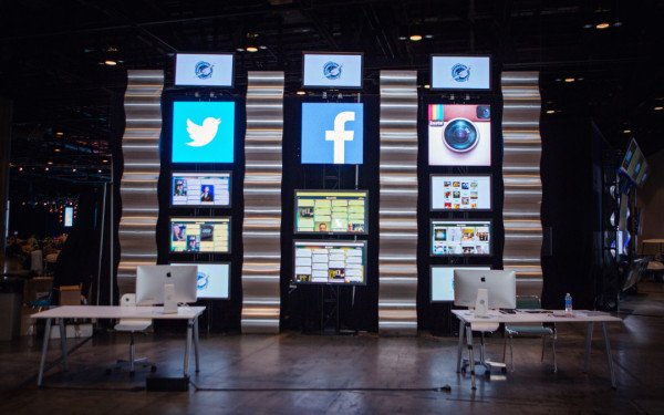 RVRBagency's tweet photo. Are you a fan of #SocialMediaWalls at events? Reply with your experiences! #EventAmplification https://t.co/lPqA7Q9bZY