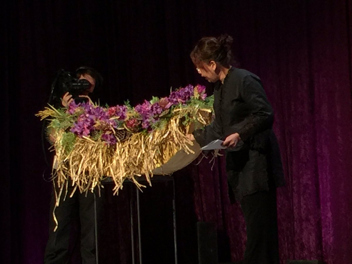 FloristsReview's tweet photo. Amazing permanent #florla designs from Eunice Teo Khee Choo! #aifd #aifdinspiration2016 #floralart #flowers #florist https://t.co/dxVOSxyIiN