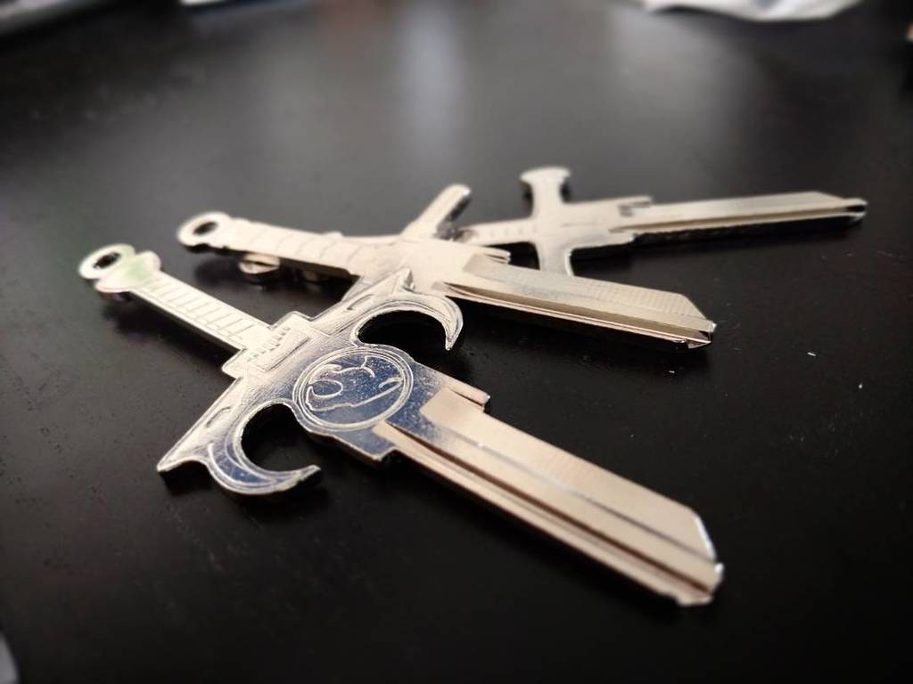 KevinWK_'s tweet photo. #KeyArmory for all your nerdy, door-opening needs. https://t.co/7iDjSORzIL https://t.co/JWZu9jv4uw