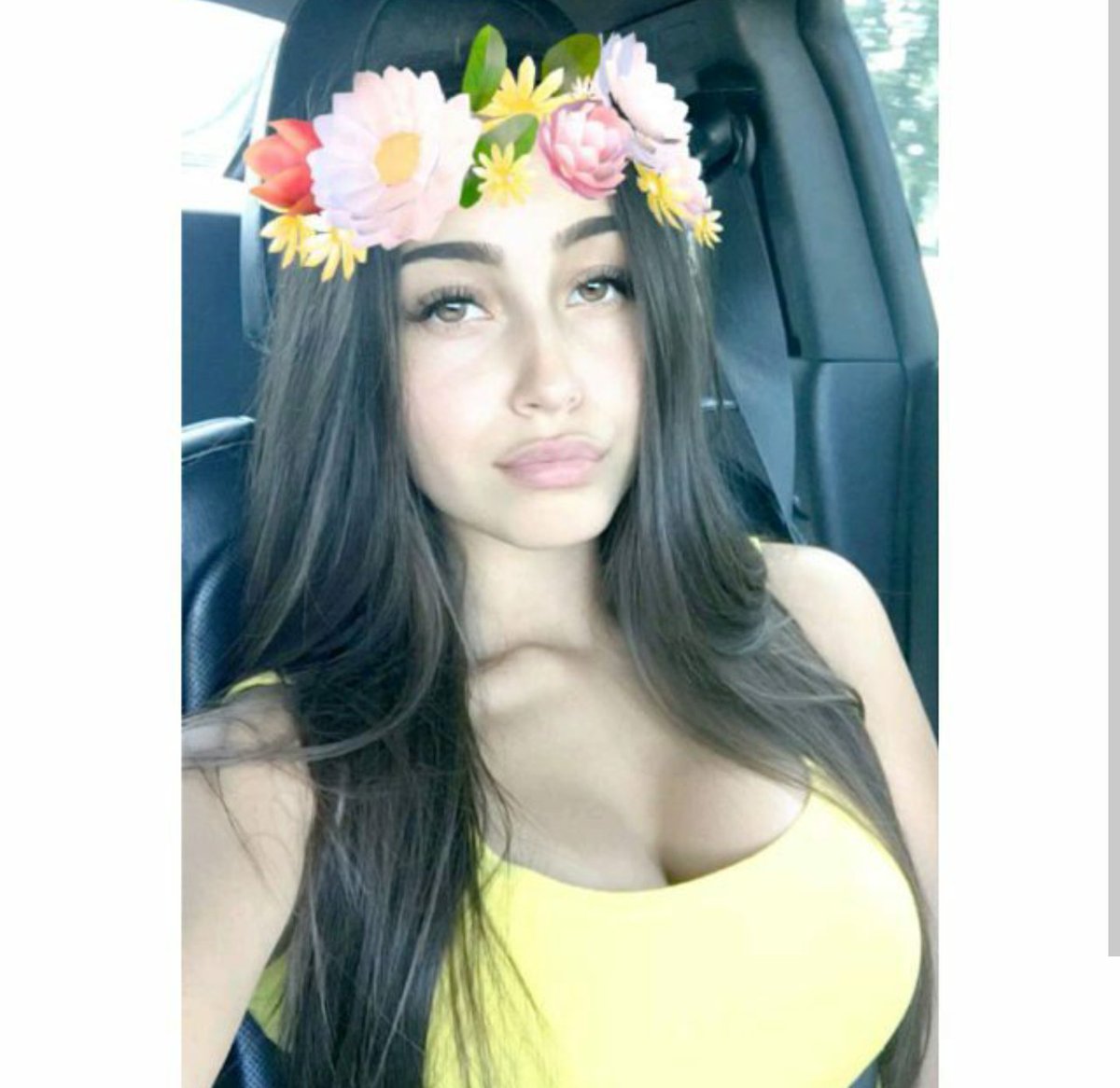 LSTIanGamer's tweet photo. Sorry @BSweetyB tengo k hacer aquí os dejo fotos de laura https://t.co/85oyjtXzPz