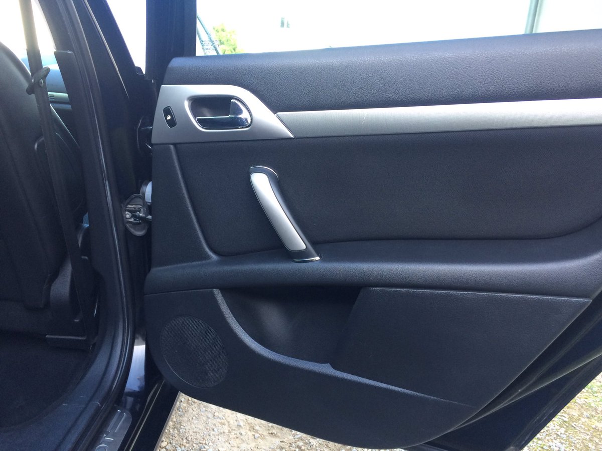 ValetingAuto's tweet image. Nice 407sw Vaccum and washed by Karcher MV2 and  Puzzi 8/1c Pro. Dressing with PB Natural Look #valeting #detailing