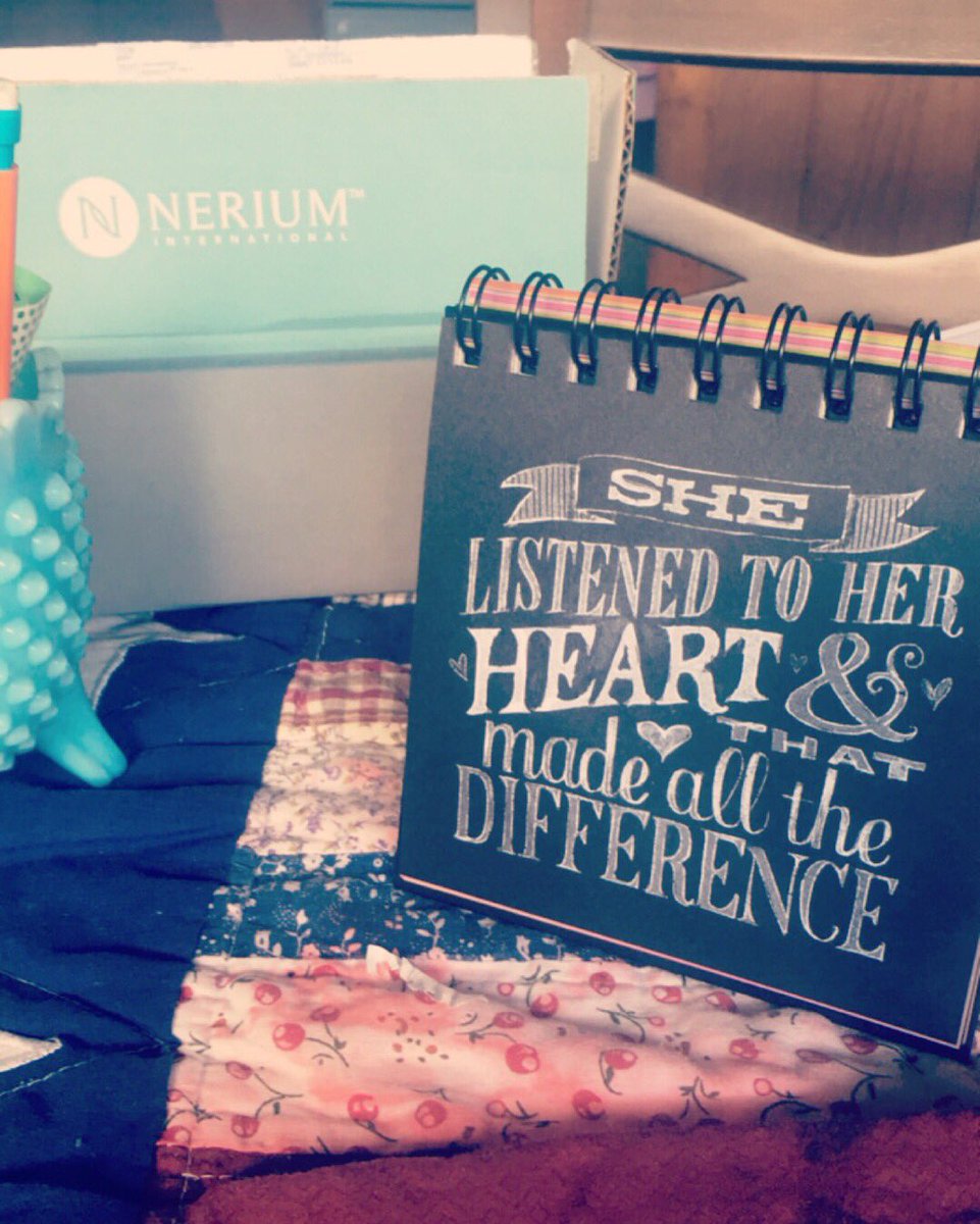 kimkoprivec's tweet photo. #Nerium #livehappy https://t.co/Q2USvmr0Eo