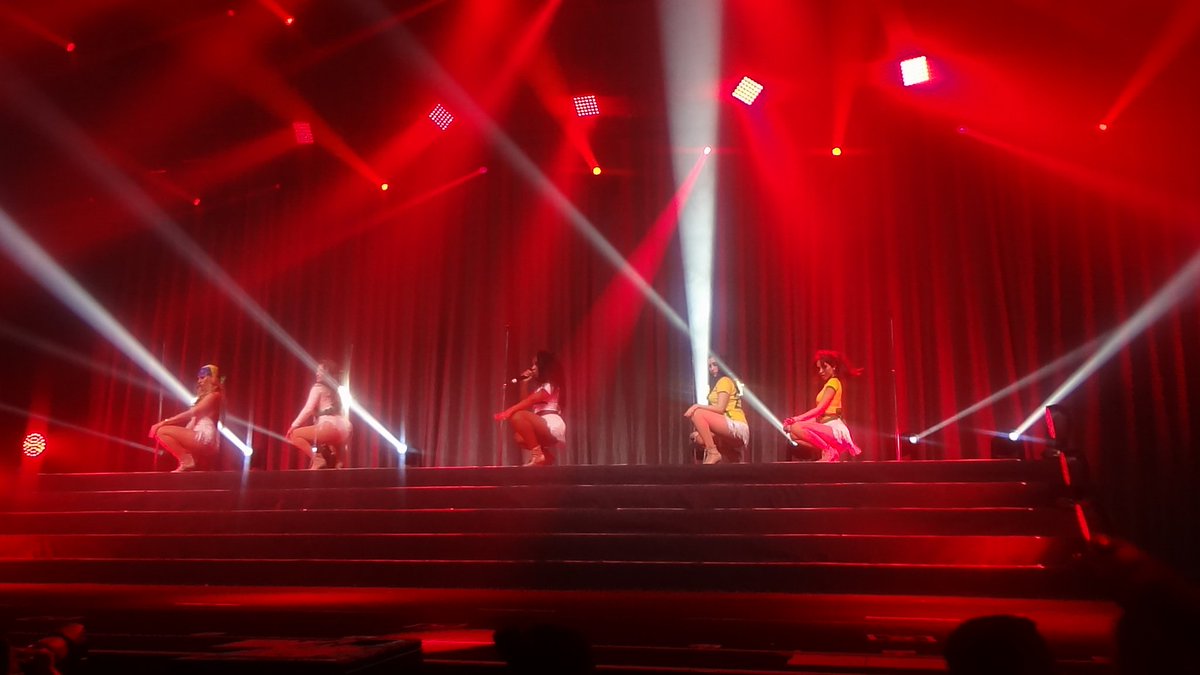 y_idetaa's tweet photo. BEST DAY OF MY LIFE!!! THANK YOU SO MUCH GIRLS @FifthHarmony  I'LL NEVER FORGET THIS SHOW 💜💜💜💜 https://t.co/3rN6Xx6b5s