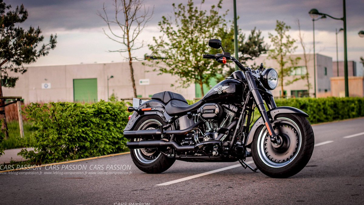 Flow78t's tweet photo. Essai moto : Harley-Davidson FatBoy S,… https://t.co/YiHW9KT7EK #Essais_moto #Essai #essai_moto #Fat_Boy #Harley https://t.co/884fsykoaI