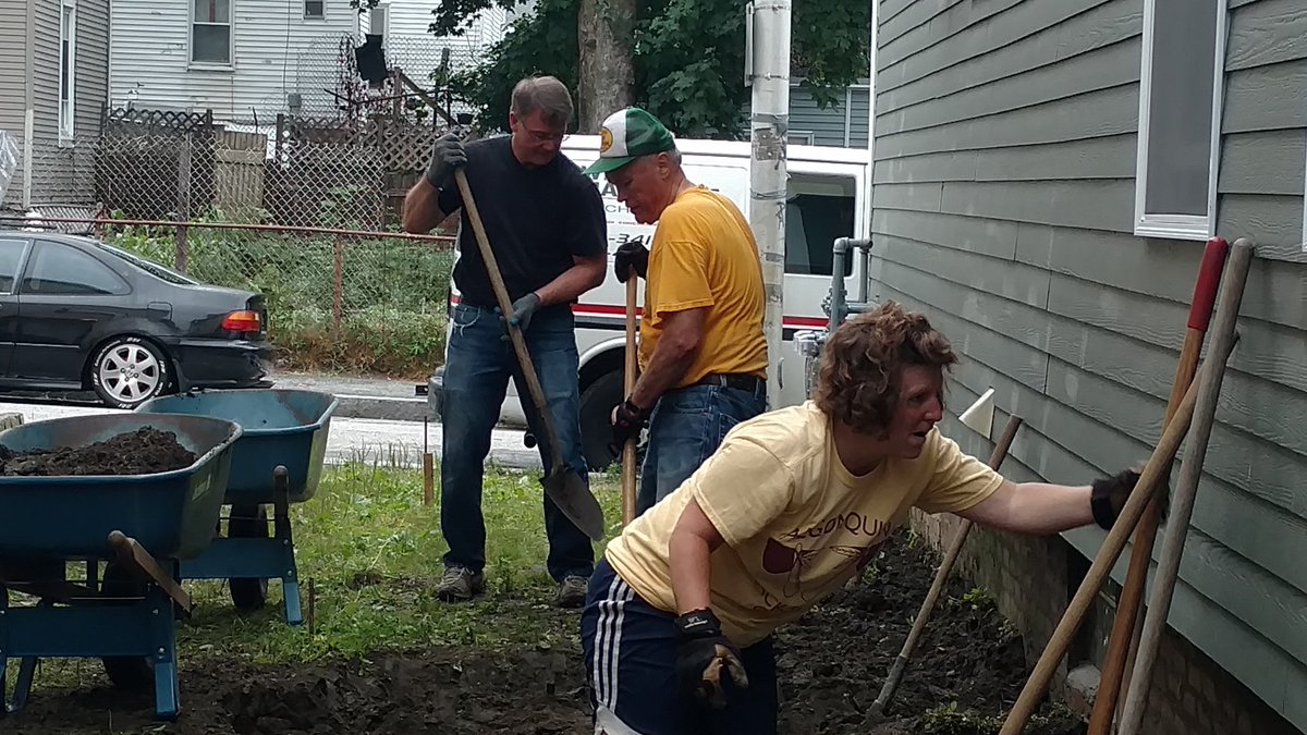 wamsworks's tweet photo. Also today -- Workday at Matthew25; affordable rental in Worcester https://t.co/fdJF97DMSU