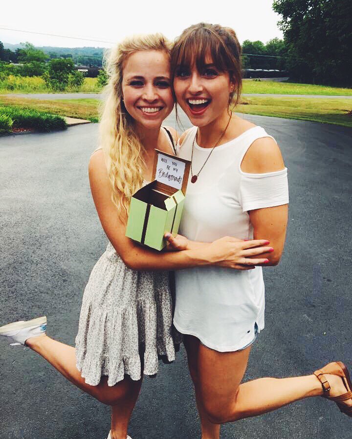 ADPI_ETSU's tweet photo. Shouting a big congratulations to our sister Victoria on getting engaged! #foreveradpi 💎 https://t.co/o4Ab65cKOo