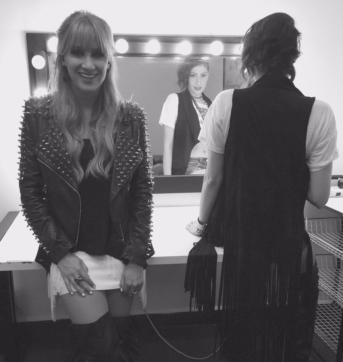 haashoficial's tweet photo. Ya listas para el #ConciertoVeranoExa 💋💋 https://t.co/f9A7mLuLGp