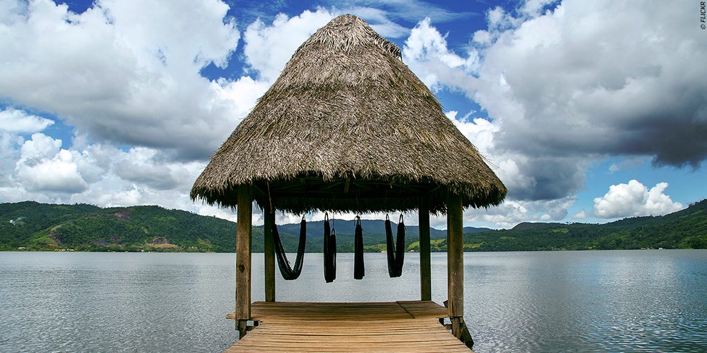 Four free #hammocks facing these #incredible views of the #Peruvian #Amazon. Find your #natural side in #Peru!