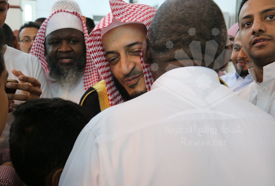 rawaenet's tweet photo. الصور تتحدث عن فرحة اهل جدة ب #عودة_الشيخ_هاني_الرفاعي وهو يبادلهم نفس الشعور ويفرح بلقاء محبيه
@hanialrefaicom https://t.co/pH1SbP2fME