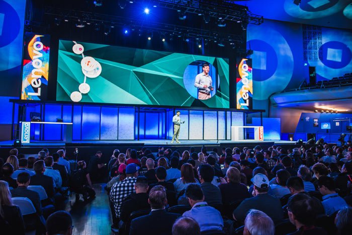 thepromoapp's tweet photo. @Lenovo Shows How to Max. Time at #TechWorldEvent @mitrasorrells https://t.co/cvXMmXCjKa #EventTech #EventPlanning https://t.co/oWKl9fggDb