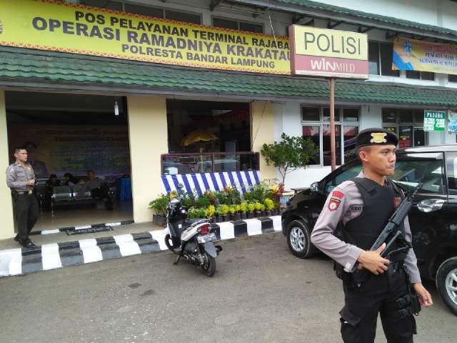 ridhopanges's tweet image. Lebaran kito tahun ini macem ni mang