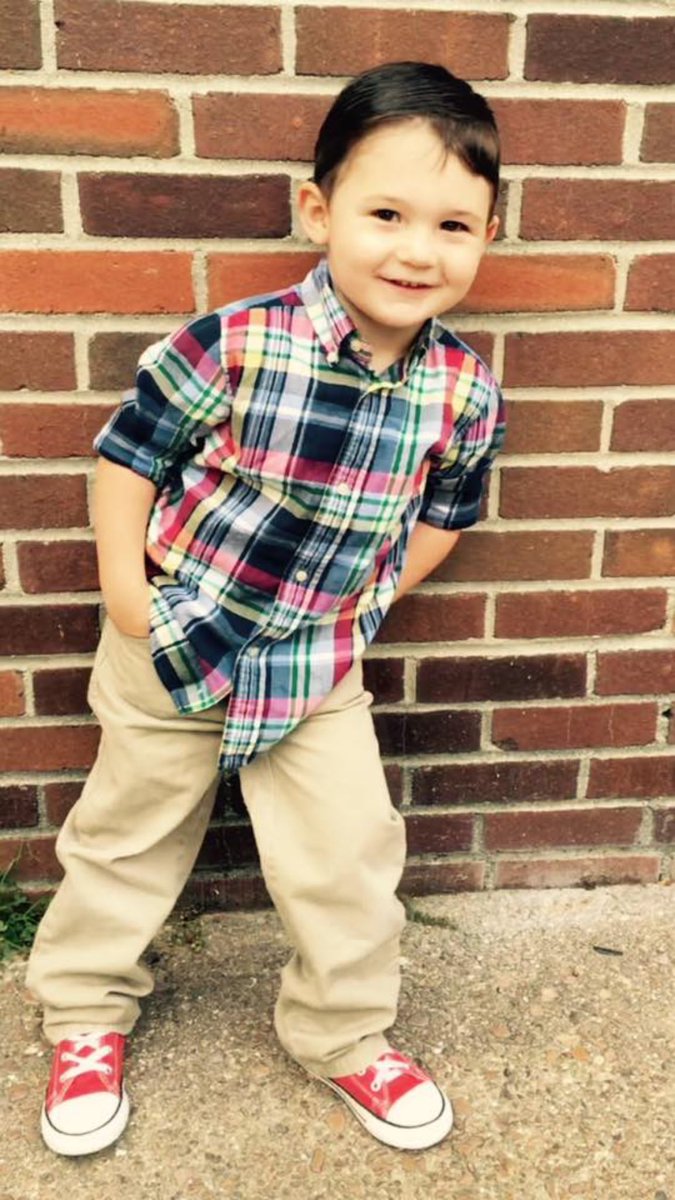 aleeccia's tweet photo. I don't think anyone has seen a cuter 2 year old. 😍💓 https://t.co/Sbj8DTa7M5