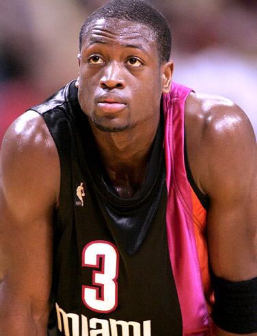ElTigreTony69's tweet photo. @Mix983:#Nuggets le ofrecen 
A cotizado #DwyaneWade 2 años y sobre $50M,Aùn asi se espera q cierre con MIA #StayWade https://t.co/hXiTKZCgwm
