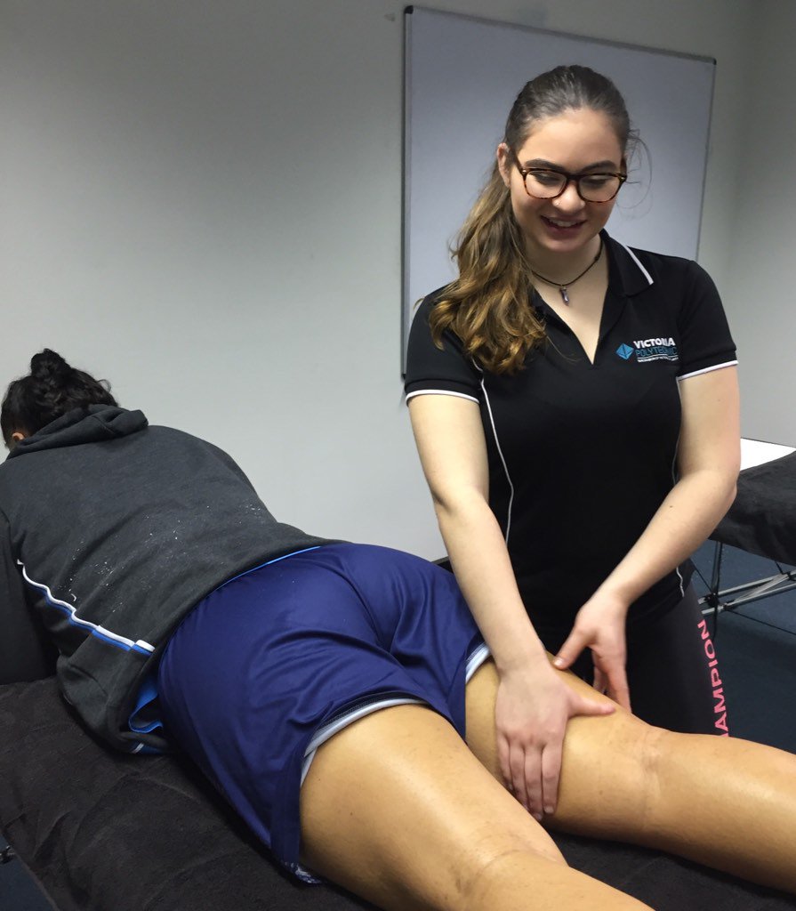 ScottCashmere's tweet photo. Fantastic to have VU massage students providing free treatments to student athletes at #sug16 #VPoly #playunigames https://t.co/GHDpXReni6