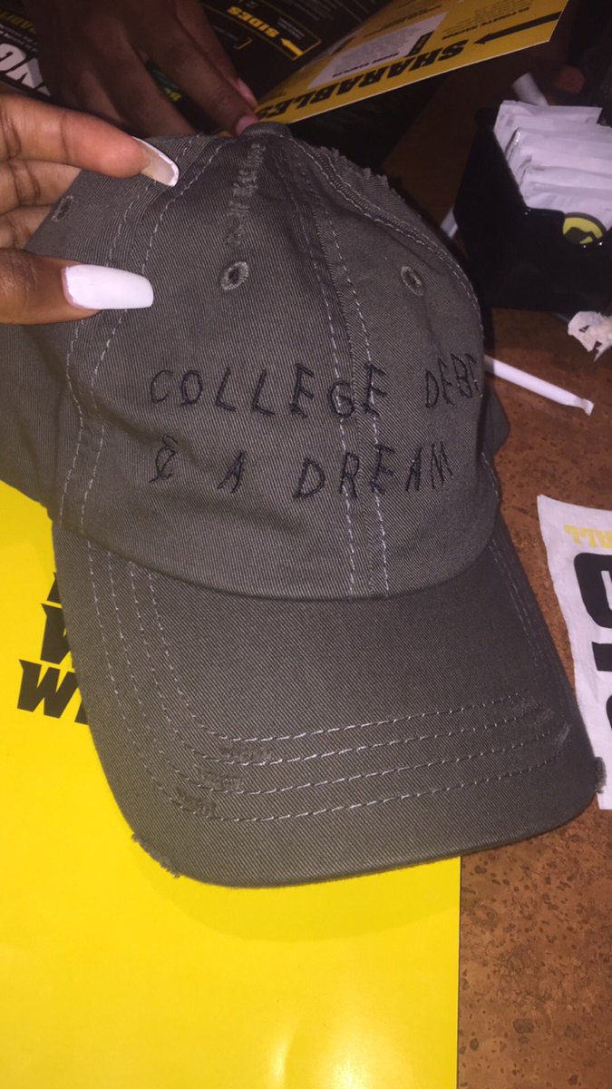 pressurepieceB's tweet image. I have my hat!! #supportthefam @_JuGatti the man. 😎