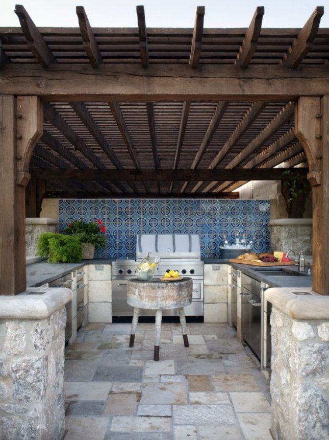 studiothomas_'s tweet photo. See my round up of 21 inspiring backyard living spaces + get ST Style Steals!  @BritandCo https://t.co/Hk3hC1lFUD https://t.co/l5EujfEIBW