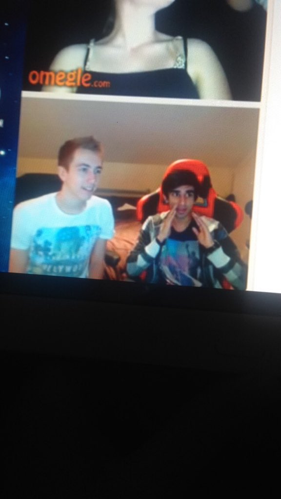 rorichapman1's tweet photo. Just watch some omegle @Vikkstar123 @miniminter https://t.co/MpnS3PpLPF