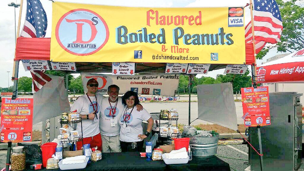 dshandcrafted's tweet photo. @ShopMallofGA thanks for havin us out for the 4th. It was a blast &amp; we hope to do it again soon! #flavorsnfreedom 🇺🇸 https://t.co/JsXypT8kaR