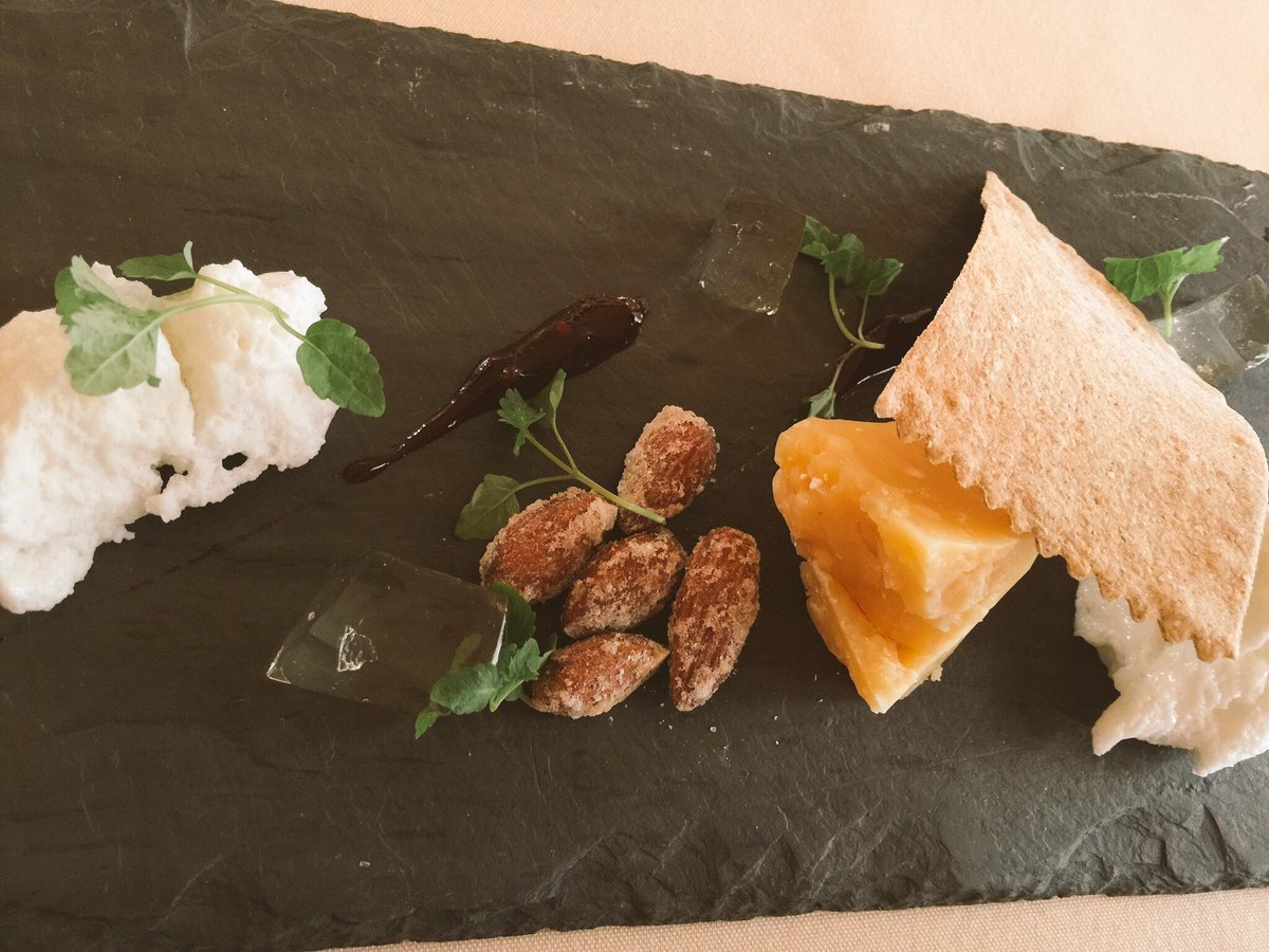 NancyBacon's tweet photo. #FifthCourse @RougeCal https://t.co/jJCpERVRjJ