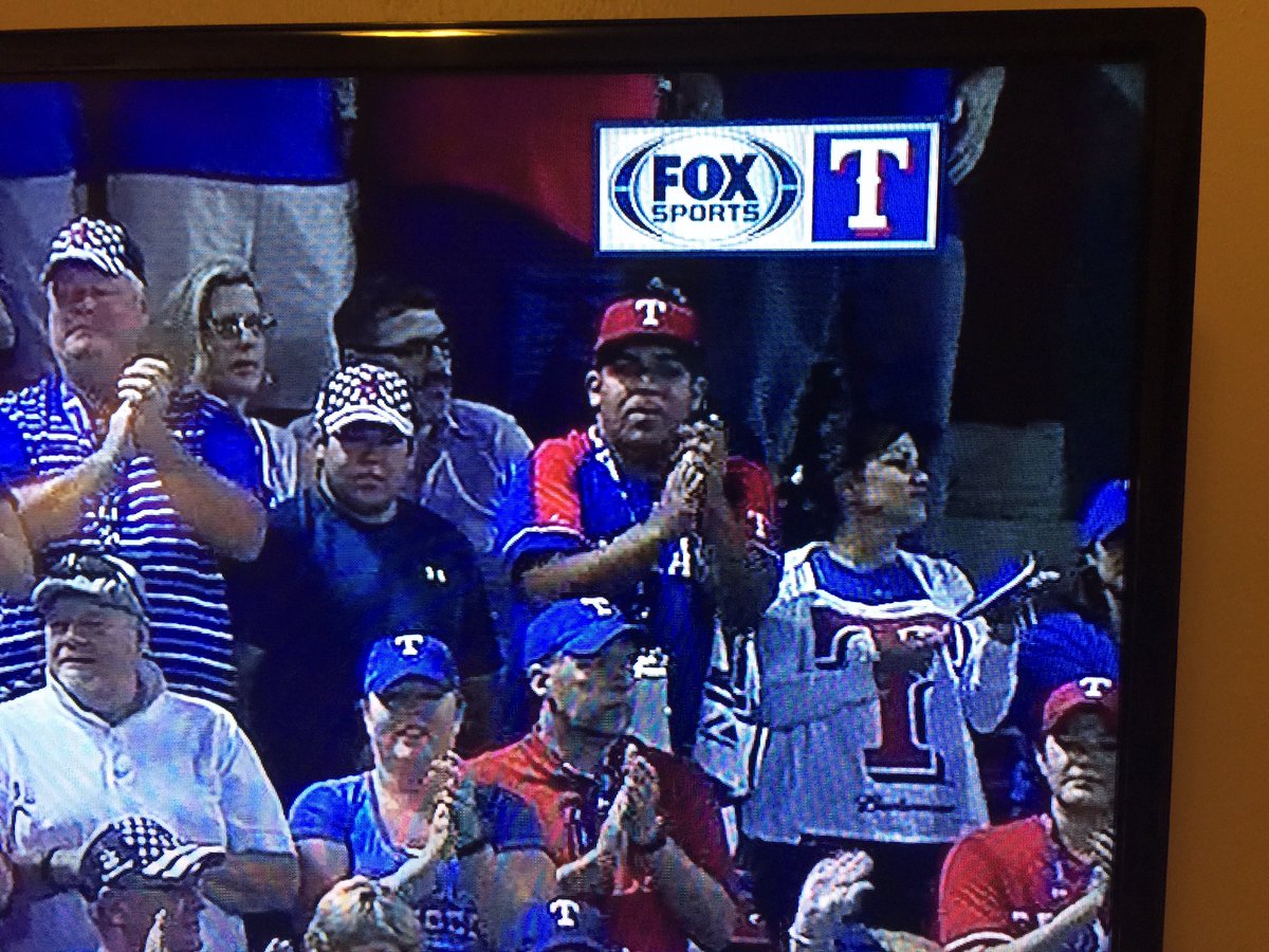 PatrickEZ01's tweet photo. @MichaelBarriga y'all are over the TV! https://t.co/1eYbSbIb4t