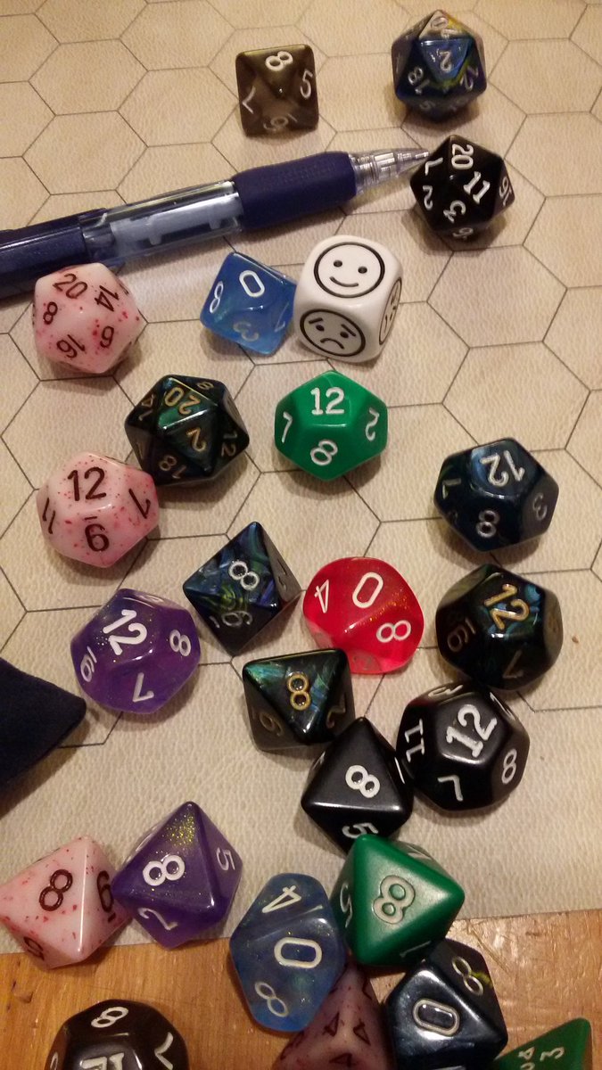 BondageLand's tweet photo. Funny, my plainest dice roll best. Simple black set came free with Pools of Radiance & is my goto for #savingthrows https://t.co/SKtOHqFGxb