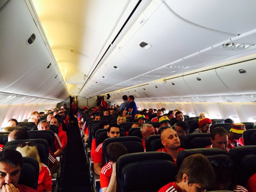 Destination Lyon #EURO2016 #WAL #POR ✈️🇫🇷⚽️