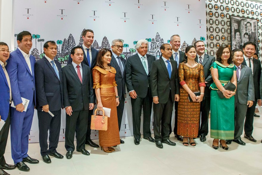 LVMH on X: DFS Group's Chairman & CEO Philippe Schaus and its  Co-founder Robert Miller welcomed over 300 guest #TGalleriaAngkor   / X
