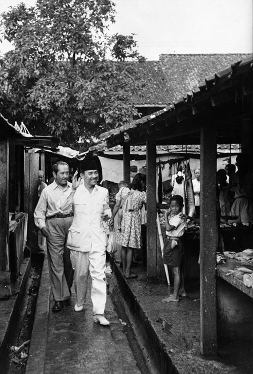 _Bung_Karno_'s tweet photo. Setelah menjalani hal berbeda sebulanan, kita kembali pada kondisi normal, fitrah, dalam performa yang lebih baik.. https://t.co/boRBg1A9kV