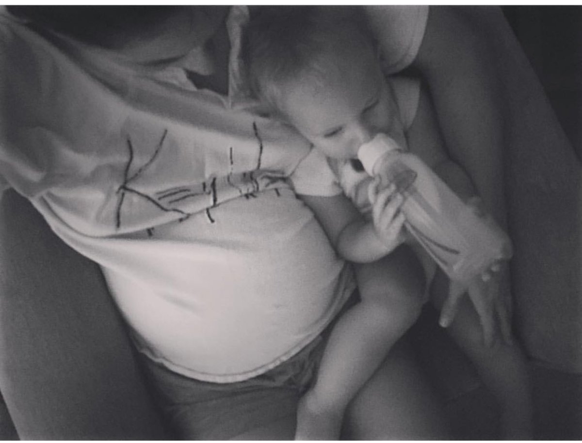 BAM0007's tweet photo. Stole this Bc I'm just super excited for this up coming month. Soon little Sophia is gonna be a big sis #miricale👶🏼 https://t.co/x7S1A24S85
