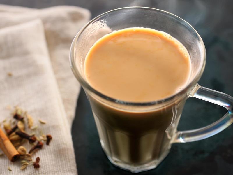 somaliadev's tweet photo. Its not Eid without xalwo, buskut and shaah in the morning. #Growingupsomali https://t.co/89L3a9ekUT