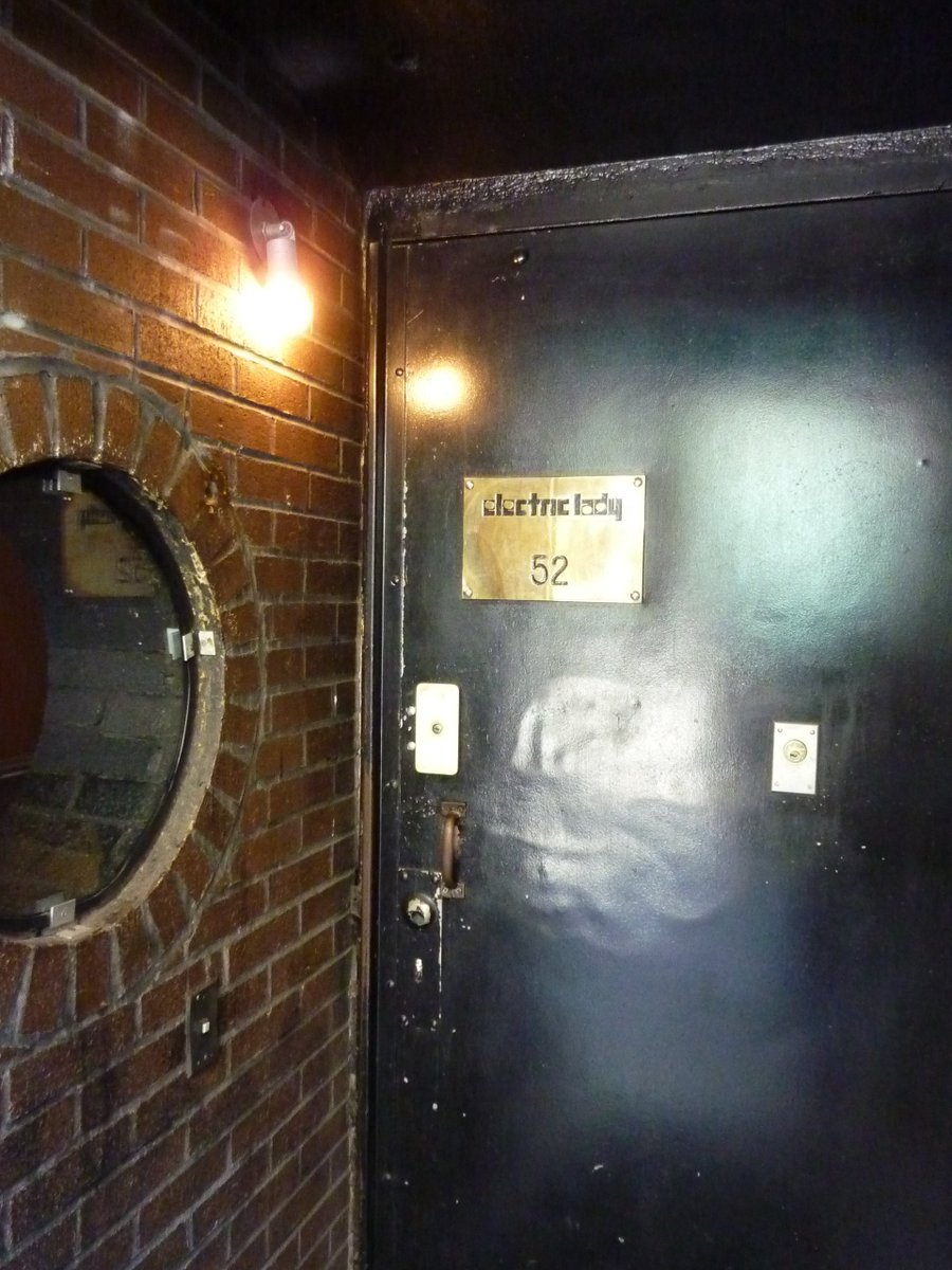 TPHummer's tweet photo. @zeppelinrulesyo Thot u'd like this from #NYC #JimiHendrix #ElectricLadyStudio Jimi died 4 weeks after opening. https://t.co/MYFa2IdDKg