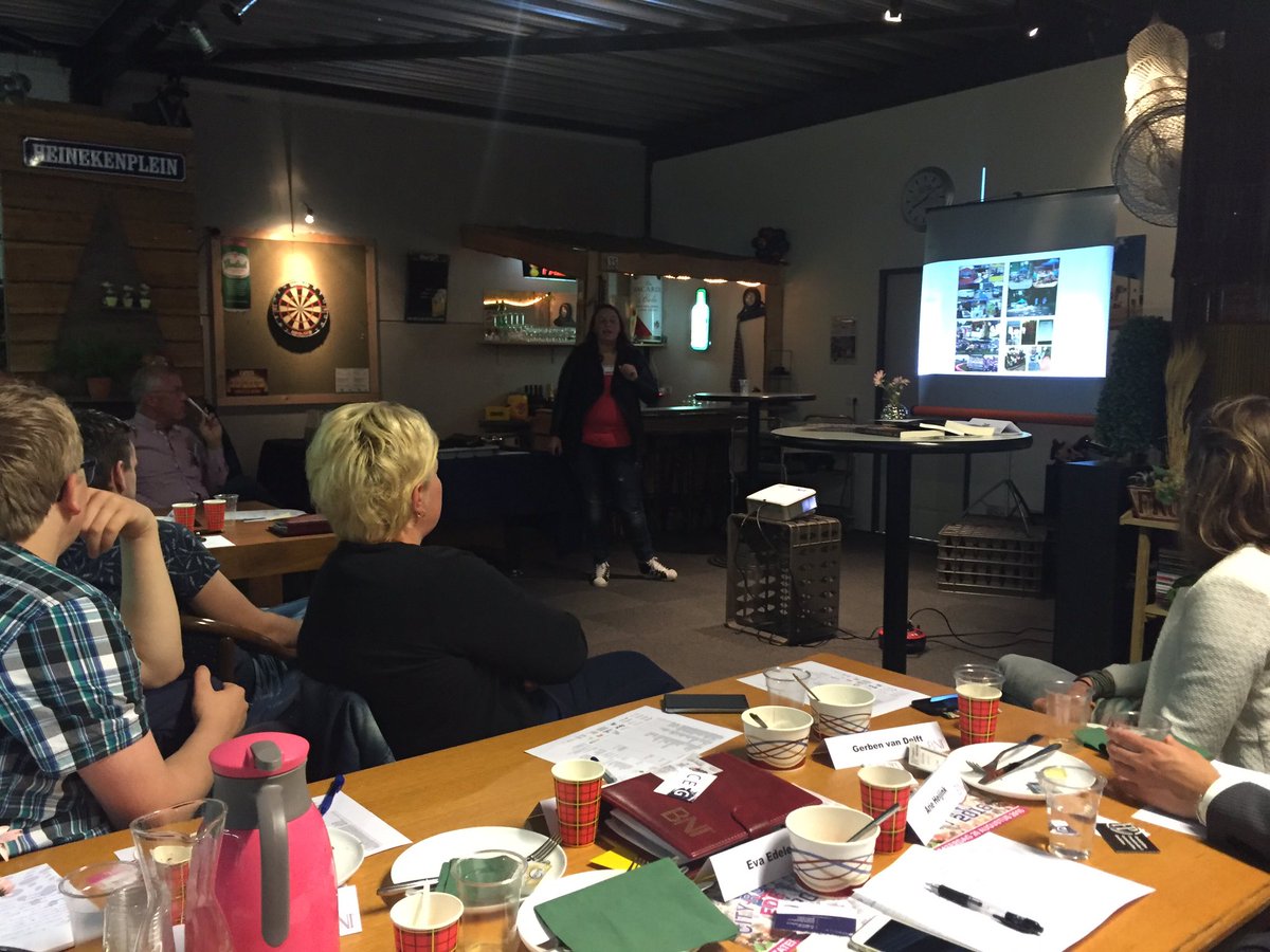 Gastontbijt bij <a href="/De4Zussen/">De4Zussen</a>, inclusief presentatie van Jessica <a href="/BNIClementi/">BNI Clementi</a>. #catering #ede
