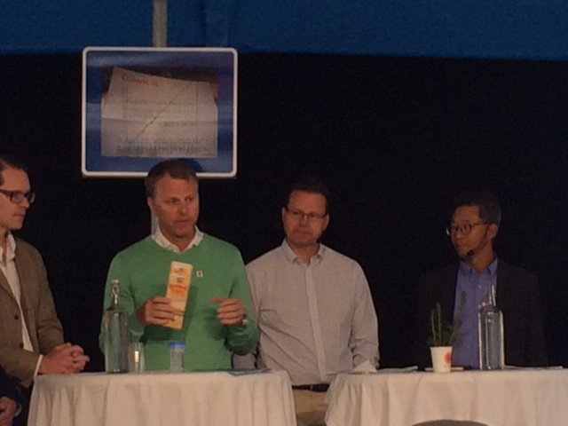 NymanUlla's tweet photo. Per Lyrvall, @storaenso lyfter fram @CELLINK3D som i går tog storslam i #scallenge i #industriområdet https://t.co/xjZULlGYcx