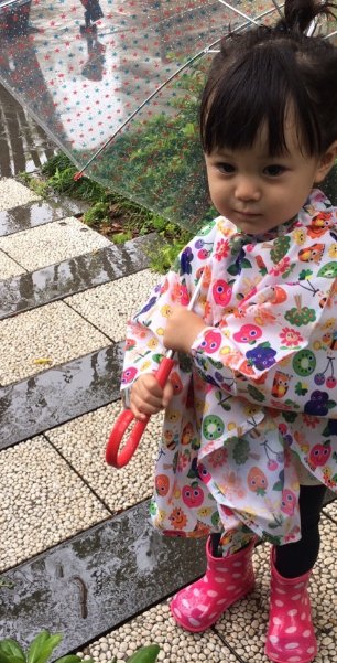 Kawaii Monster モデルの蛯原友里さんの双子の妹で チャイルドボディセラピストとしても活躍中の蛯原英里さんの もうすぐ２歳の娘ちゃんが可愛すぎて コーデもおしゃれ T Co Bvt0swbjqd T Co Gim1tjo4nn Twitter