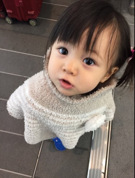 Kawaii Monster モデルの蛯原友里さんの双子の妹で チャイルドボディセラピストとしても活躍中の蛯原英里さんの もうすぐ２歳の娘ちゃんが可愛すぎて コーデもおしゃれ T Co Bvt0swbjqd T Co Gim1tjo4nn Twitter