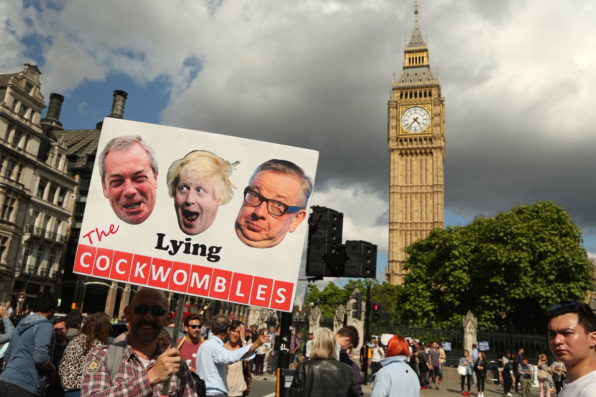 A few photos from Saturday's March...
laurapye.co.uk/new-blog/48  #Brexit #eu