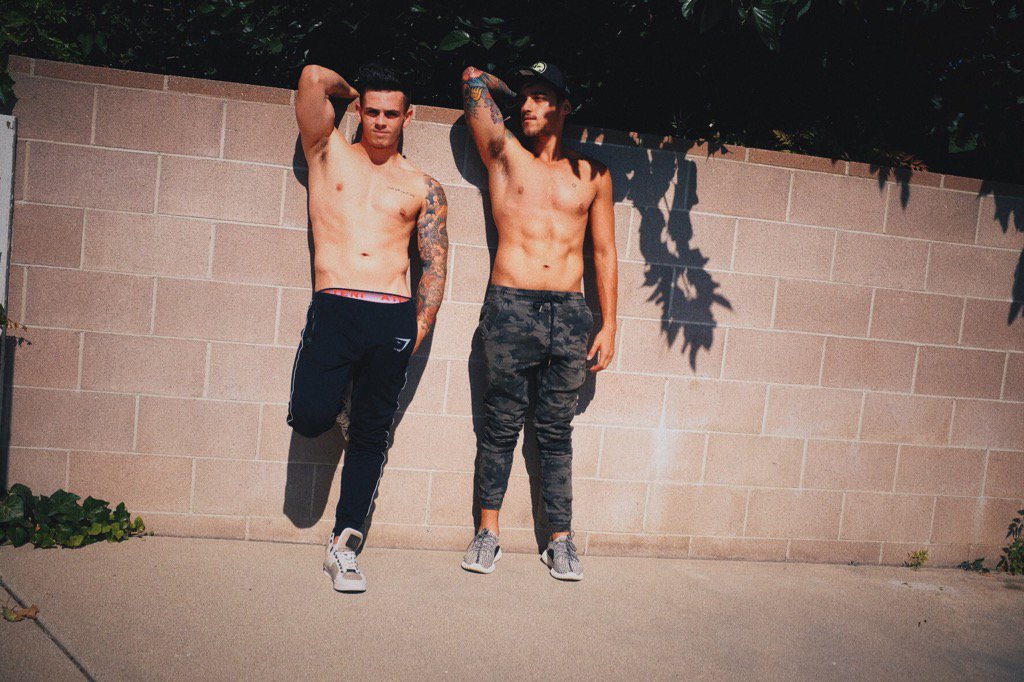 BrooksBeau's tweet photo. Harden up https://t.co/NPYIxtHKNu