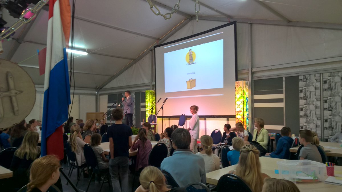 Vanmorgen te gast bij jeugdcongres van <a href="/Scalascholen/">Scalascholen</a> over vluchtelingenvraagstuk. #bijzonder